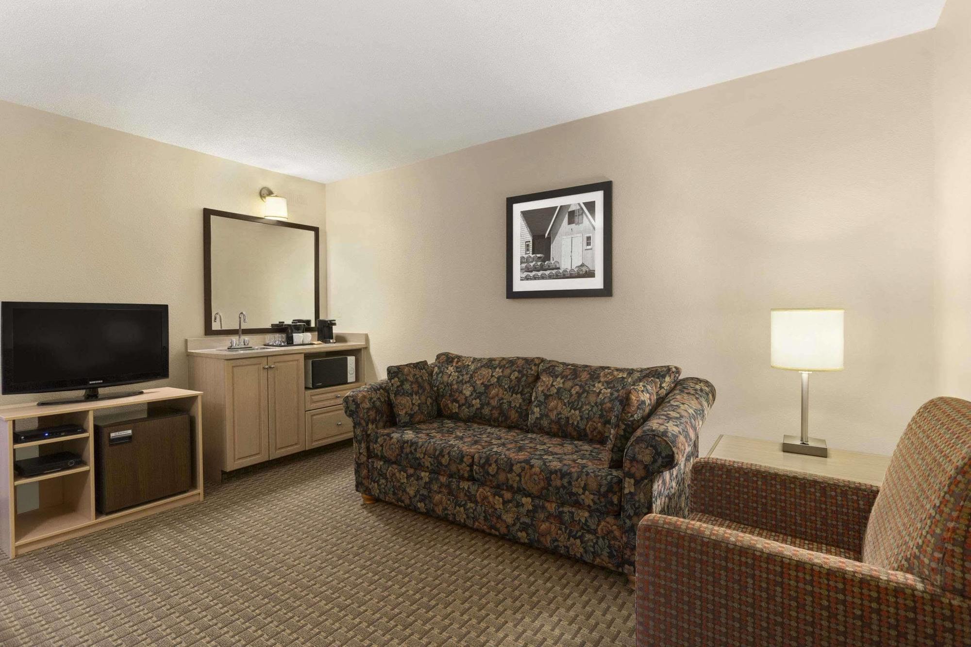 Country Inn & Suites Dartmouth Zewnętrze zdjęcie